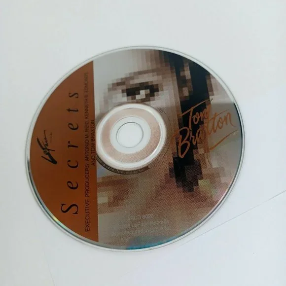 Toni Braxton Secrets CD R&B -Soul -Throwback *MINOR WEAR - Picture 4 of 14